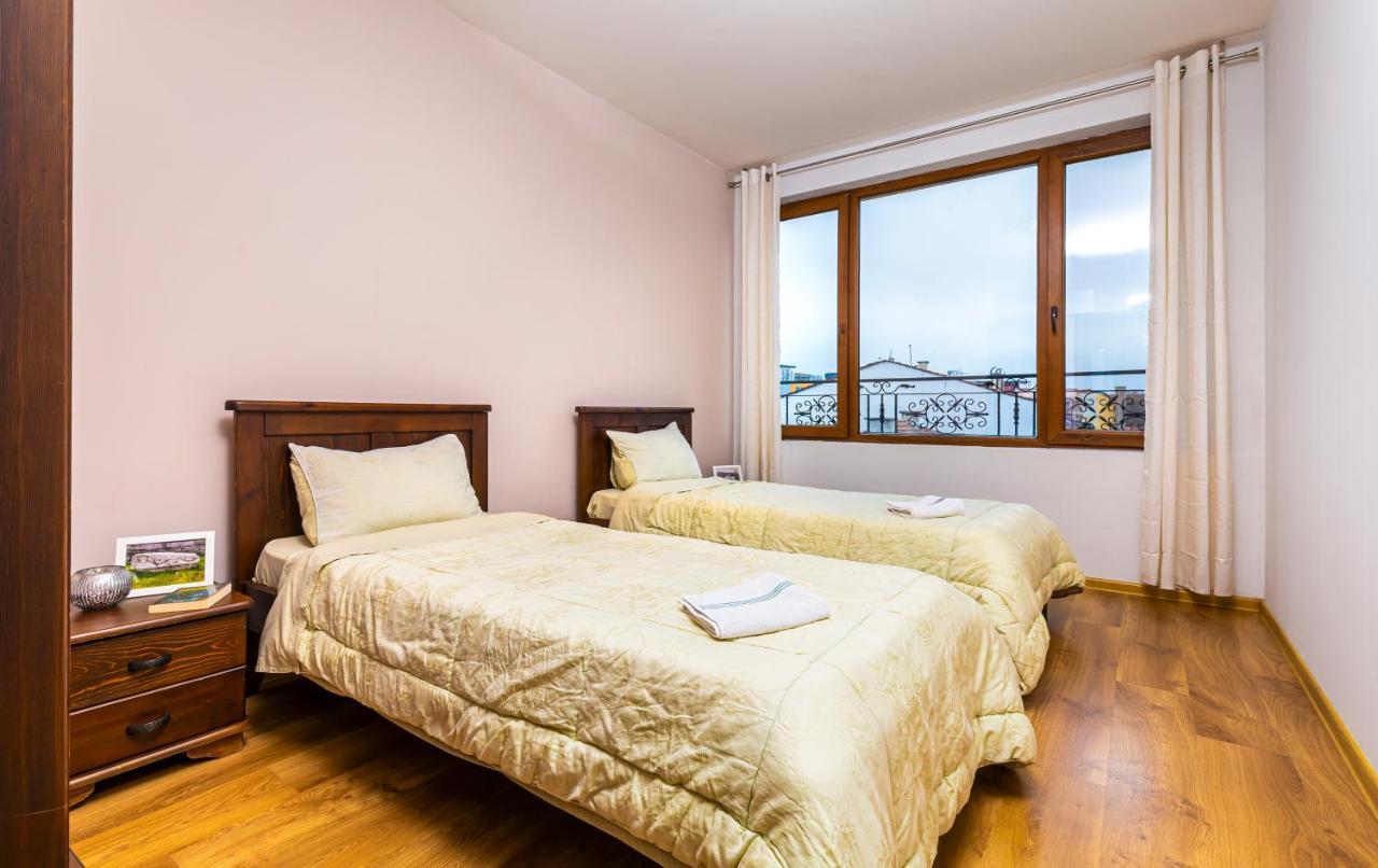 The Walnut 2Bd Apartment Plovdiv Exterior photo